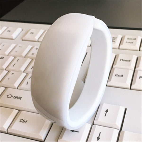 2018 new hot 10 color Dolphin Bracelet Watch Band Digital Watch Red LED Watches women WristWatch Sport Clock Hours girls gifts