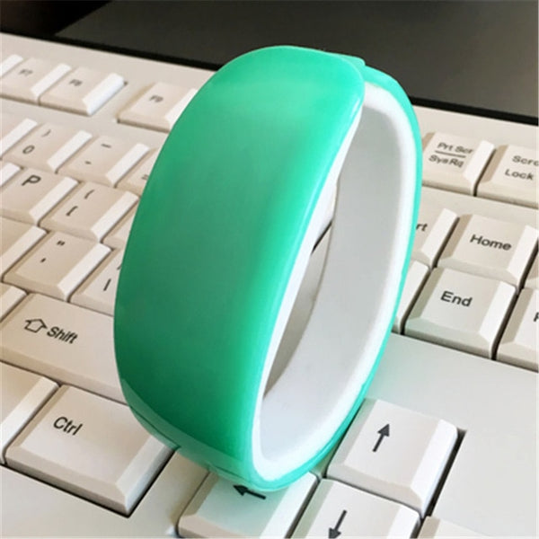 2018 new hot 10 color Dolphin Bracelet Watch Band Digital Watch Red LED Watches women WristWatch Sport Clock Hours girls gifts