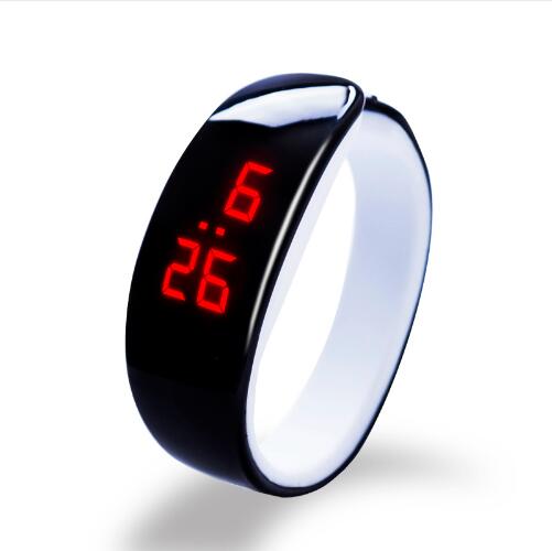 2018 new hot 10 color Dolphin Bracelet Watch Band Digital Watch Red LED Watches women WristWatch Sport Clock Hours girls gifts