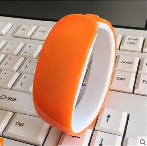 2018 new hot 10 color Dolphin Bracelet Watch Band Digital Watch Red LED Watches women WristWatch Sport Clock Hours girls gifts